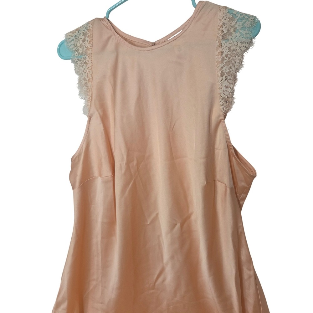 Future Collective Satin Lace Trim Midi Dress 1X Peach Excellent